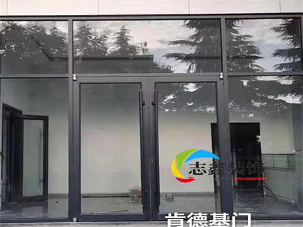 玻璃門(mén)